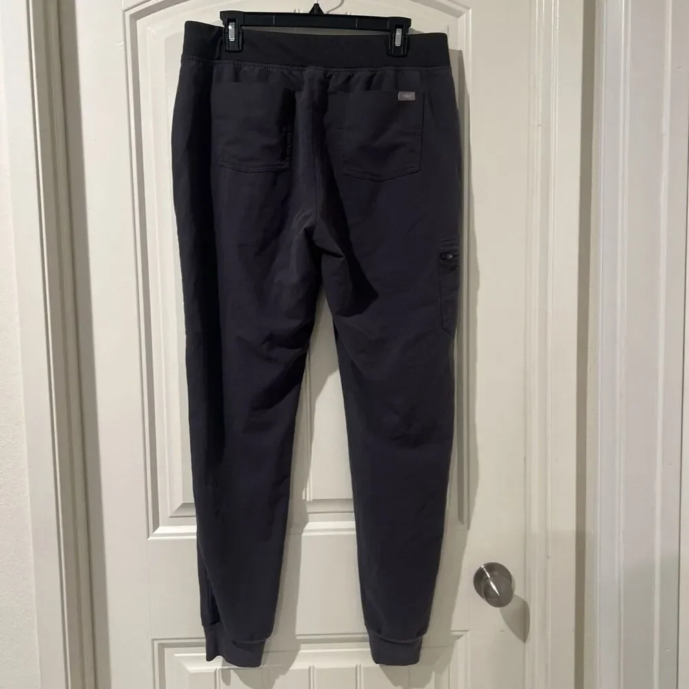 FIGS Gray Women's Zamora Jogger Scrub Pants Size MT